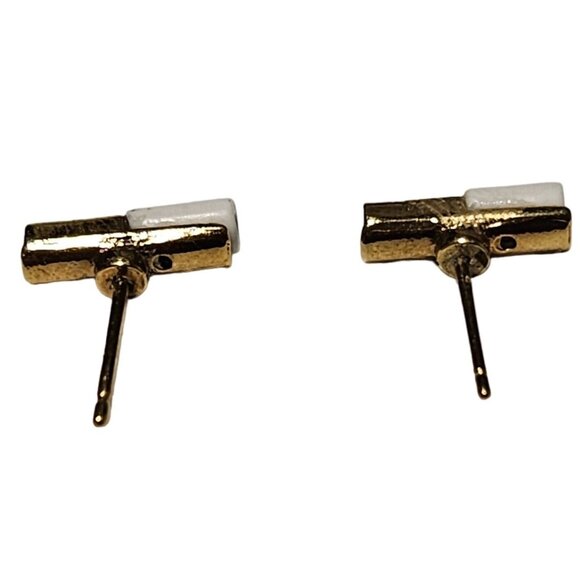 Retro Gold Tone White Tube Stud Earrings Minimalist 50s 60s Fashion Jewelry - Picture 2 of 3